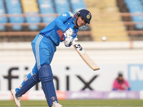 fastest-to-4000-womens-odi-runs-smriti-mandhana-moves-into-third-place-on-all-time-list.Click to read full article.