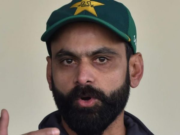 pcb-ceo-hits-back-at-hafeez-criticism-of-sharjeel-spot-fixing-leniency.Click to read full article.