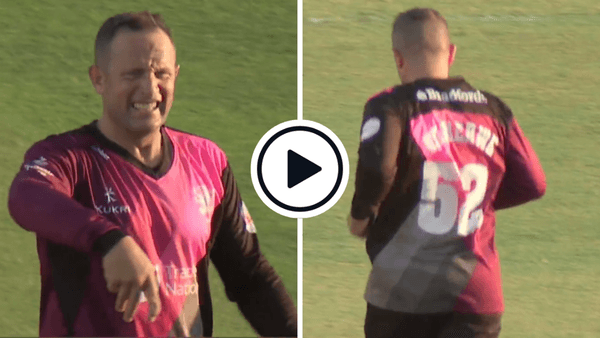 watch-roelof-van-der-merwe-dislocates-finger-while-bowling-puts-it-back-in-place-sprints-back-to-bowl-in-t20-blast.Click to read full article.