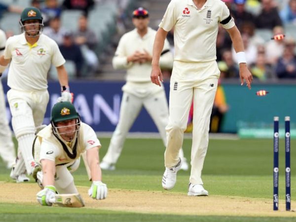 chris-woakes-cameron-bancroft-jonathan-trott.Click to read full article.