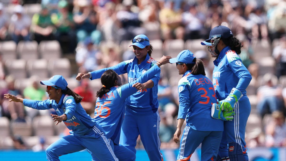 Jemimah Rodrigues of India celebrates with team mates after taking a catch to celebrates with team-mates after dimiss Nat Sciver-Brunt of Englandduring the 1st Women's Metro Bank ODI match between England and India at Utilita Bowl on July 16, 2025 in Southampton, England