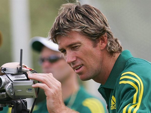 quiz-longest-mens-odi-careers-without-hitting-a-six.Click to read full article.