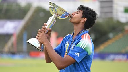 ipl-2026-injury-tracker-live-updates-full-list-of-injured-unavailable-players-replacements.Click to read full article.