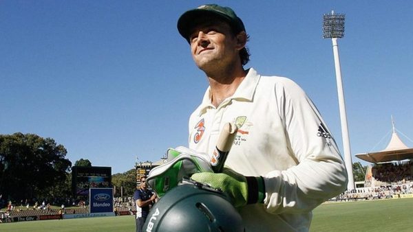 gilchrist-retirement-dropped-catch-india-australia-2008.Click to read full article.