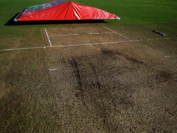 surrey-winning-streak-ended-by-cover-malfunction.Click to read full article.