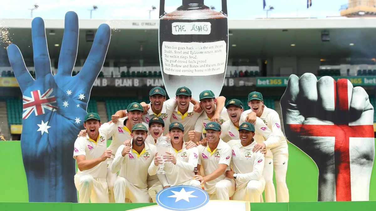 Australia celebrate winning the 2017/18 Ashes 4-0