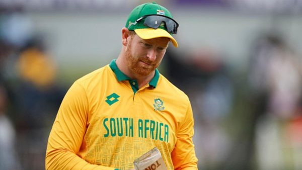 south-africa-mens-central-contracts-2025-26-white-ball-star-excluded-teenage-speedster-earns-first-deal.Click to read full article.
