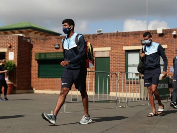 make-beds-clean-toilets-indian-teams-quarantine-complaints-divide-opinion.Click to read full article.