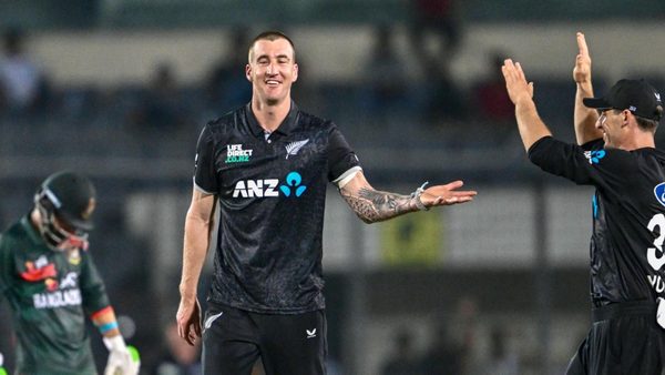 four-wickets-in-12-balls-new-zealand-seamer-blair-tickner-triggers-stunning-bangladesh-collapse-on-return-from-injury.Click to read full article.
