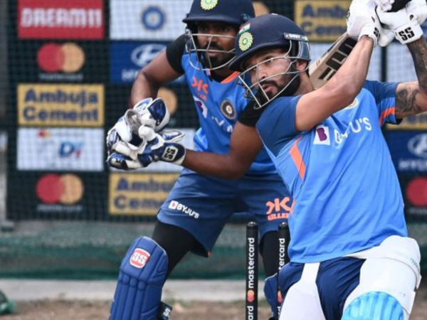 ind-vs-eng-rajat-patidar-replaces-virat-kohli-for-first-two-tests.Click to read full article.