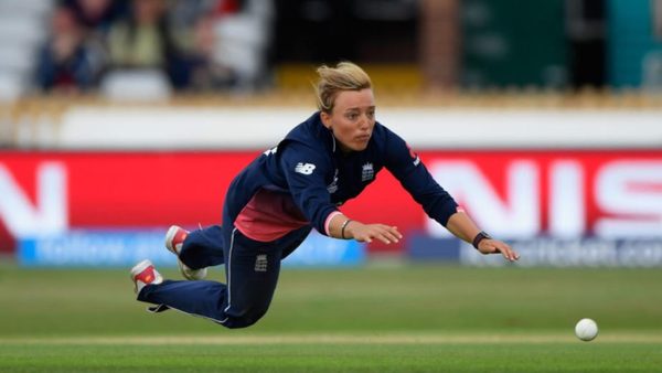 dani-wyatt-retire-from-international-cricket-england-women.Click to read full article.