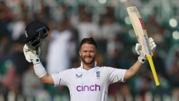 not-one-word-was-said-ben-ducketts-resurgence-shows-englands-revolution-has-transcended-the-talk.Click to read full article.