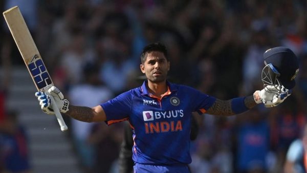 suryakumar-yadav-indias-skyrocket-deserves-his-place-among-the-worlds-best.Click to read full article.