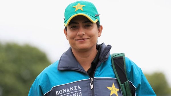 pakistan-bowler-sana-mir-slams-female-body-shaming-adverts.Click to read full article.