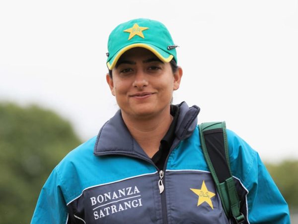 pakistan-bowler-sana-mir-slams-female-body-shaming-adverts.Click to read full article.