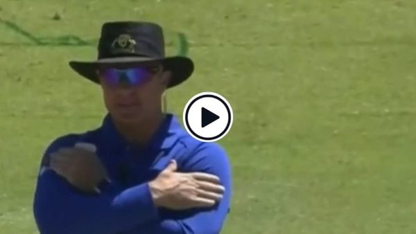 watch-on-field-umpire-reverses-his-own-decision-seconds-after-realising-slip-up.Click to read full article.