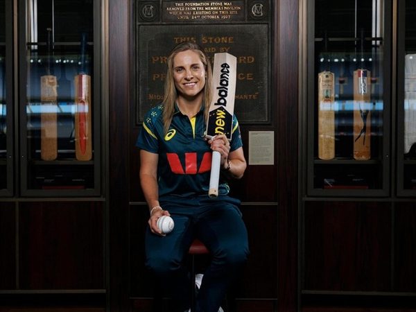 australia-confirm-healy-successor-sophie-molineux-recall-wpl-star-nicola-carey-after-three-years-for-india-series.Click to read full article.