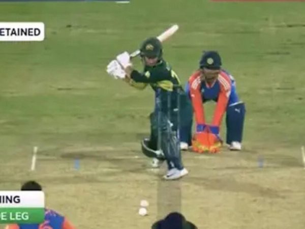 australia-batter-overturns-lbw-due-to-ball-pitching-outside-leg-despite-playing-switch-hit-what-do-the-laws-say.Click to read full article.
