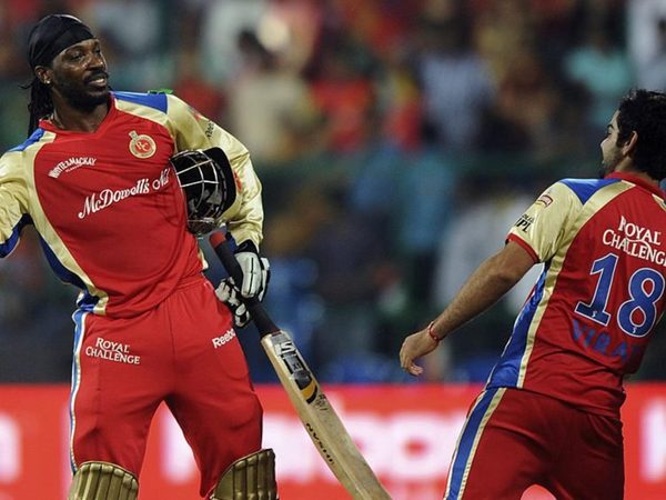 chris-gayle-smashes-virat-kohli-in-reopened-espncricinfo-poll.Click to read full article.