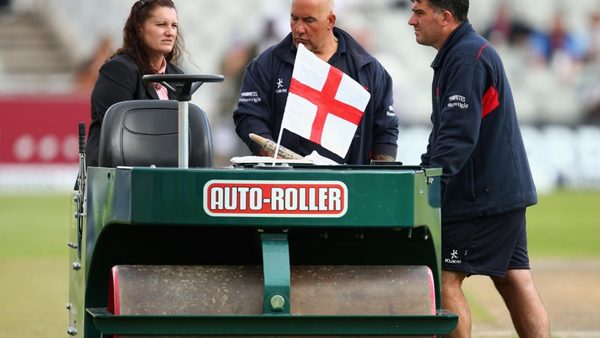 were-imdustry-knees-trailblazing-groundswomen-warns-dreadful-industry-downward-spiral.Click to read full article.