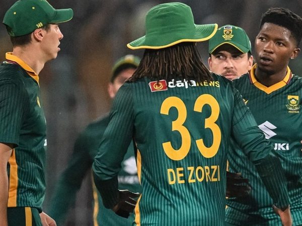 marks-out-of-10-south-africa-player-ratings-after-their-1-2-odi-series-loss-in-pakistan.Click to read full article.