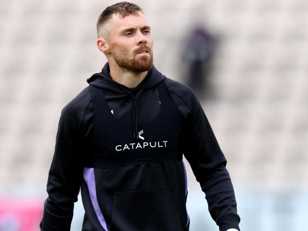 england-name-three-debutants-in-xi-for-first-australia-t20i.Click to read full article.