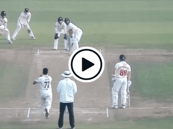 watch-pakistan-test-spinner-bowls-round-the-legs-beauty.Click to read full article.