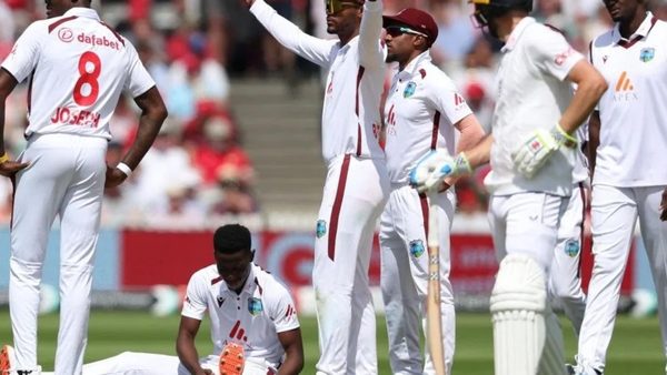 shamar-joseph-walks-off-injured-mid-over-on-day-2-of-lords-test.Click to read full article.