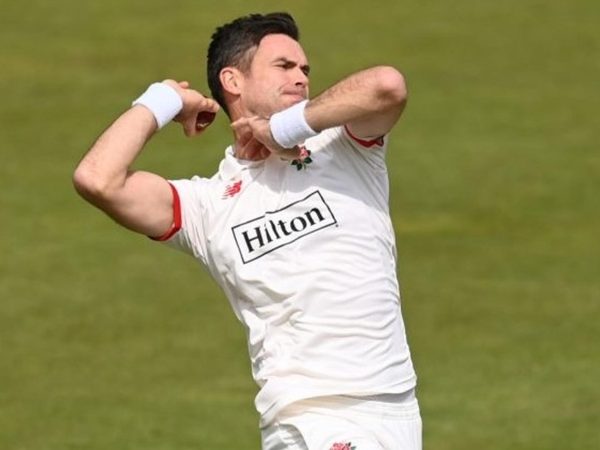 still-englands-best-bowler-james-anderson-takes-six-to-reopen-forced-retirement-debate.Click to read full article.