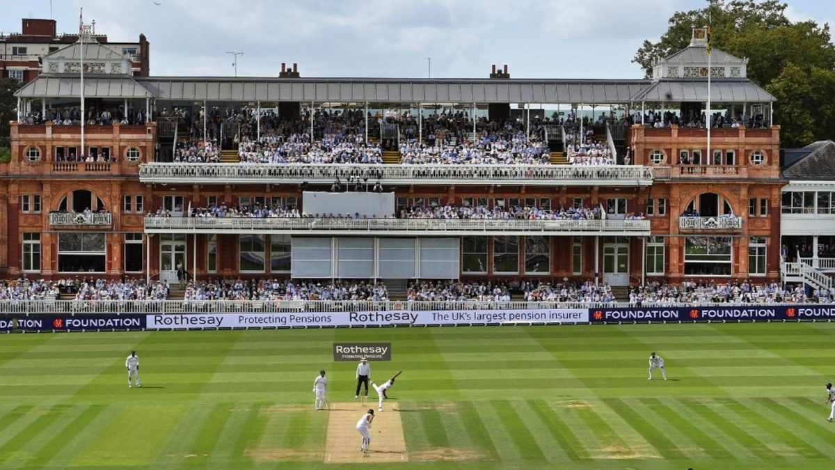 What is the slope at Lord's