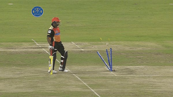 six-comedy-run-out-videos-you-need-to-watch-right-now.Click to read full article.