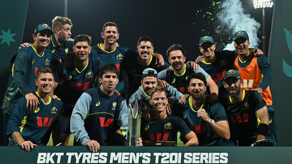 The Australian Men's Cricket team celebrate after winning the Men's T20 International series between Australia and South Africa at Cazaly's Stadium on August 16, 2025 in Cairns, Australia