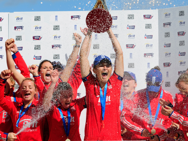 england-womens-ashes-2013-triumph-eng-vs-aus.Click to read full article.