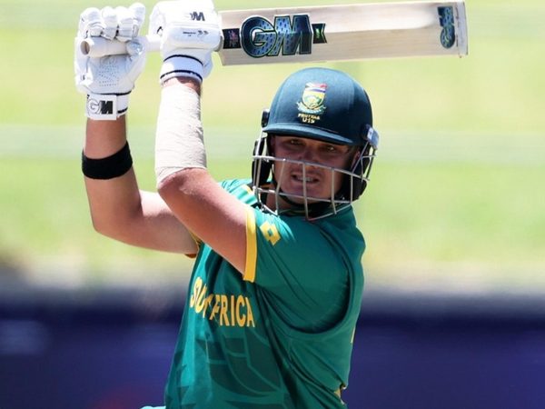 south-africas-teenage-wonderkid-lhuan-dre-pretorius-golden-duck-t20i-debut-zim.Click to read full article.