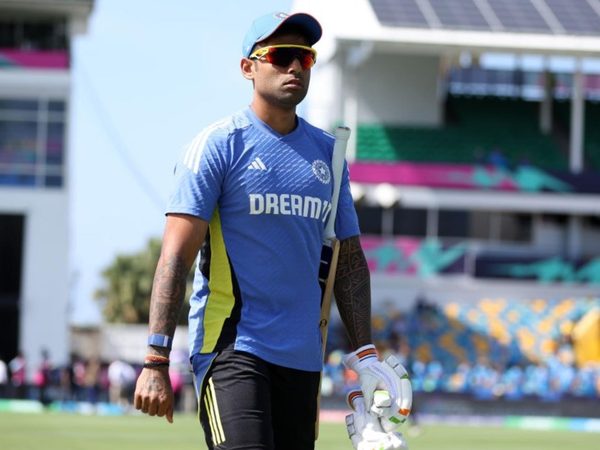 sky-on-succeeding-captain-rohit-only-the-train-engine-has-changed.Click to read full article.