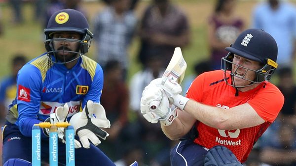 two-warwickshire-boys-really-set-tone-morgan-impressed-woakes-stone.Click to read full article.
