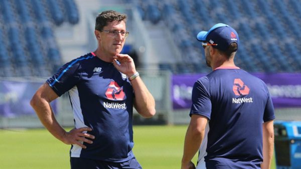 overcoming-challenges-fast-bowling-jon-lewis.Click to read full article.