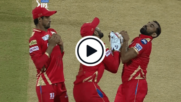 watch-stokes-clings-on-to-stokes-catch-despite-three-way-mix-up-collision-with-keeper.Click to read full article.