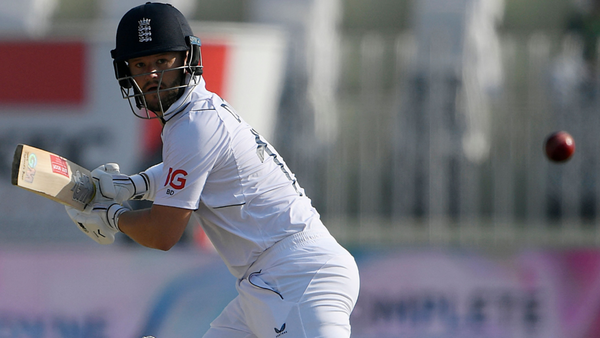 ben-duckett-ten-sweep-shots-both-sides-wicket-india-series-eng-vs-ind.Click to read full article.