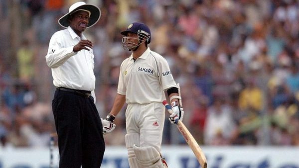 bucknor-tendulkar-umpiring-errors-unhappy.Click to read full article.