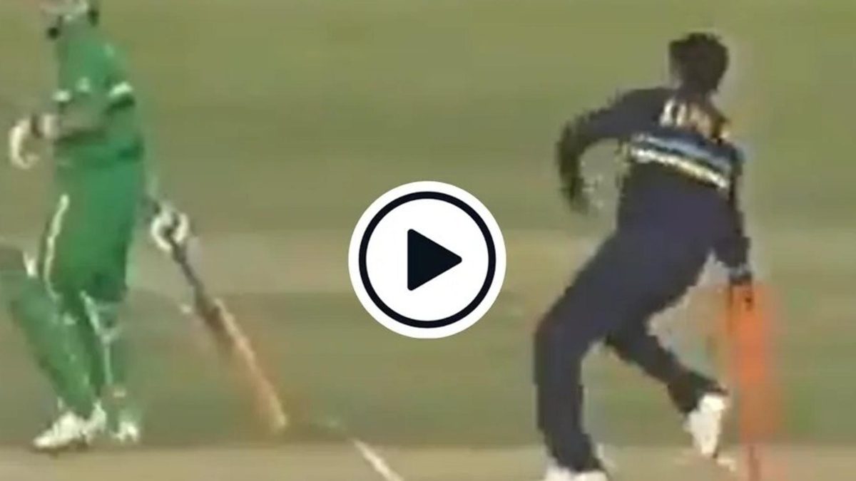 During the second IND-SA ODI in 1992, the Proteas were 70-4, with the second wicket to fall, Peter Kirsten, run out by Kapil Dev at the non-striker’s end