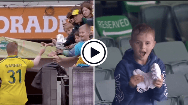 watch-david-warner-batting-gloves-young-fan-first-century-34-months.Click to read full article.