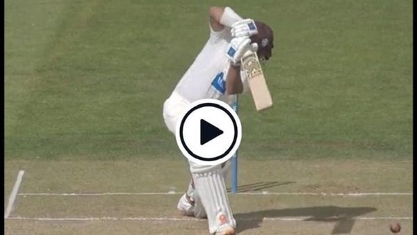 watch-imam-ul-haq-plays-two-glorious-drives-on-county-championship-debut.Click to read full article.