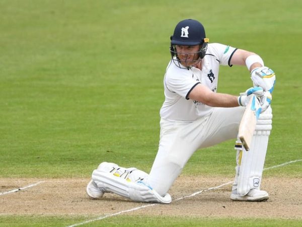 ian-bell-county-championship-knee-injury.Click to read full article.