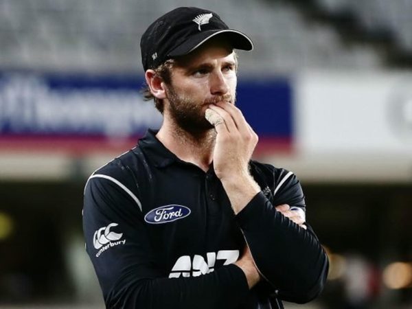kane-williamson-accepts-defeat-shane-watson-fantastic-knock.Click to read full article.