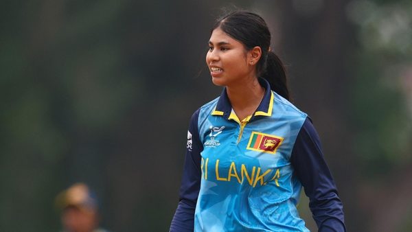 sri-lanka-great-limansa-thilakarathna-daughter-tillakaratne-dilshan-hits-winning-runs-from-no8-in-last-ball-thriller-against-bangladesh-u19.Click to read full article.