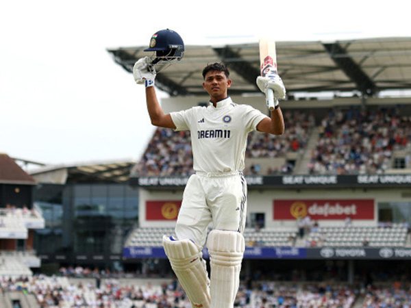 fastest-to-2000-test-runs-full-list-can-yashasvi-jaiswal-equal-post-war-world-record.Click to read full article.