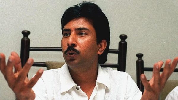 former-pakistan-captain-salim-malik-agrees-to-reveal-all-about-2000-fixing-scandal.Click to read full article.