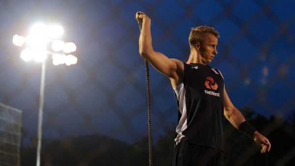 tom-curran-fight-world-cup.Click to read full article.