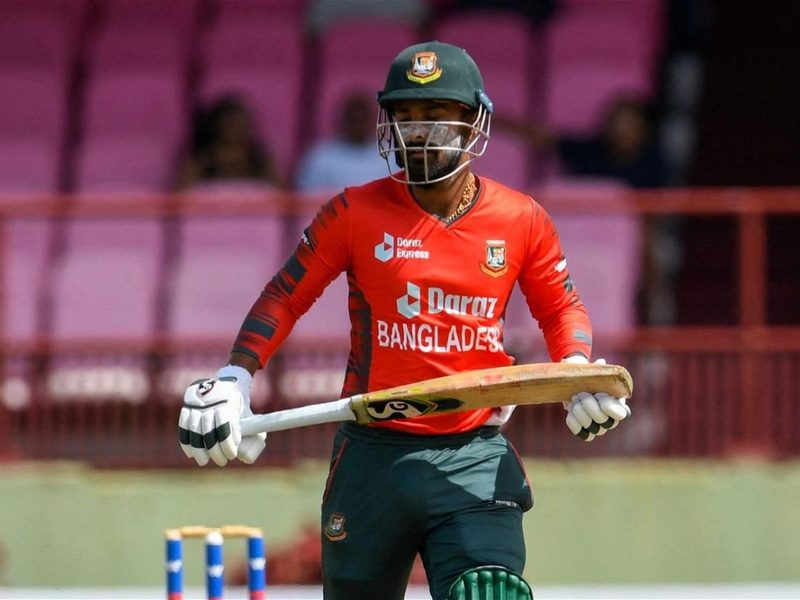 litton-das-run-out-after-fielder-drops-catch-while-celebrating-but-should-misapprehension-law-have-saved-him.Click to read full article.